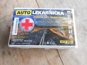 Auto lékárnička