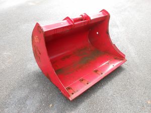 Digging Bucket - 90 cm (1)