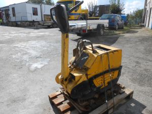 Vibrating plate compactor Bomag BPR 55/65 D (1)