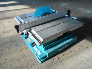 Tabel saw MAKITA 2704