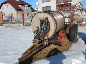 Tažený postřikovač za traktor Kertitox 2000/18M