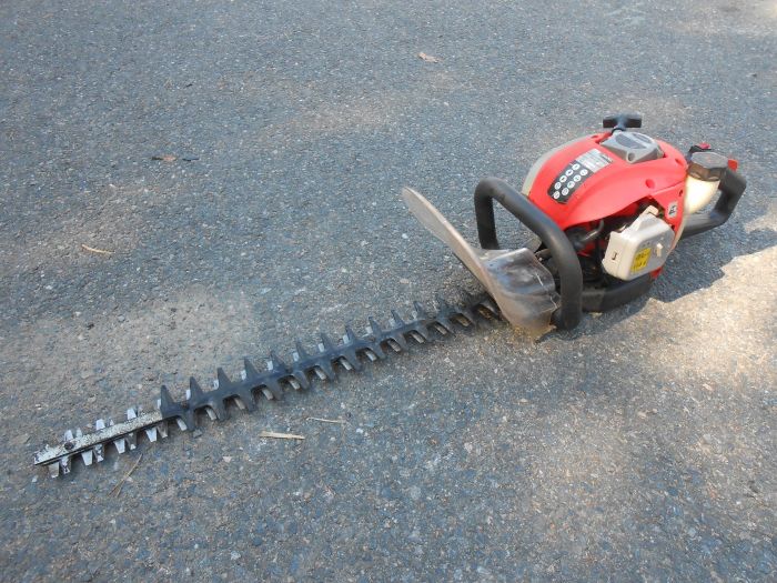 Hedge trimmer Matrix PHT 26 - 550