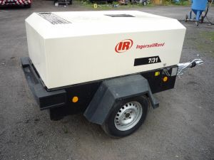 Mobilní stavební kompresor Ingersoll Rand 7/31 (1)