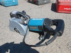 Drážkovací fréza Makita SG 150