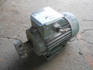 Asynchronní motor MEZ 4AP-100L