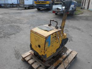 Vibrating plate compactor Bomag BPR 55/65 D (2)